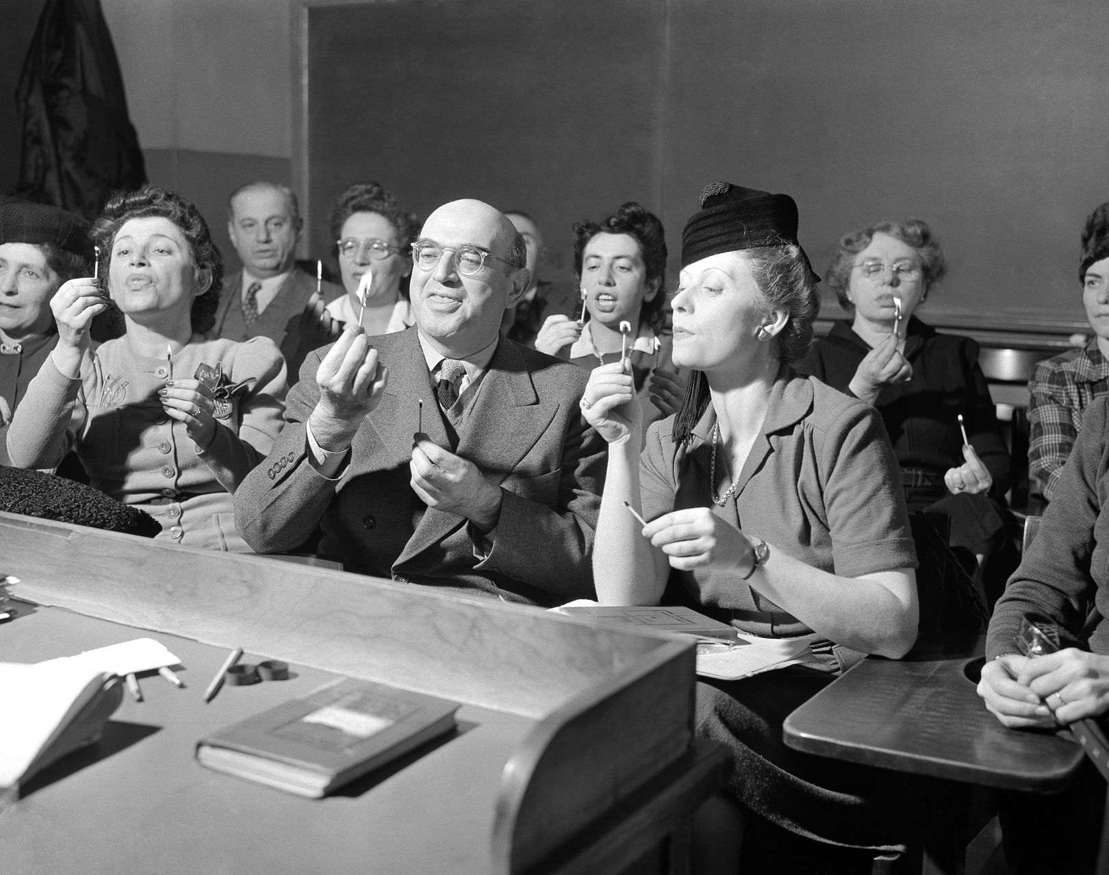 1943: Immigrants In English Class